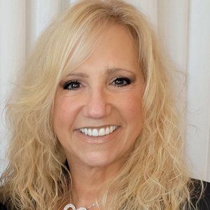 Meet your Posher, Jan